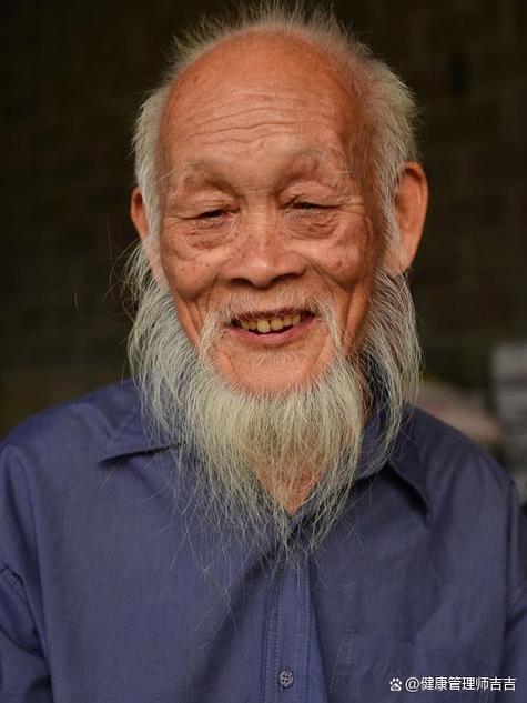 江苏如皋百岁老人达672位