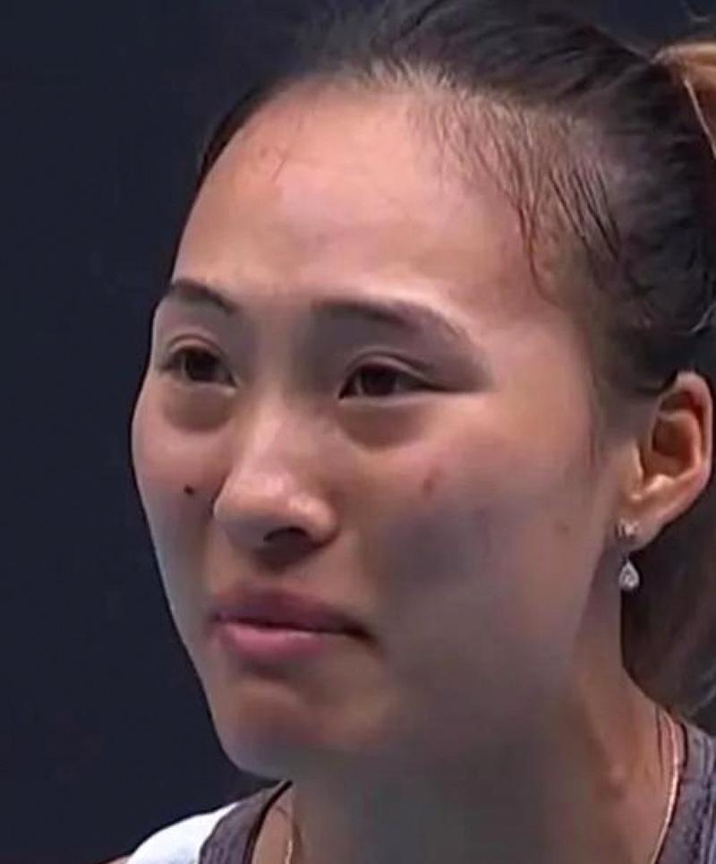 郑钦文哭了：中网女单夺冠背后的汗水与感动