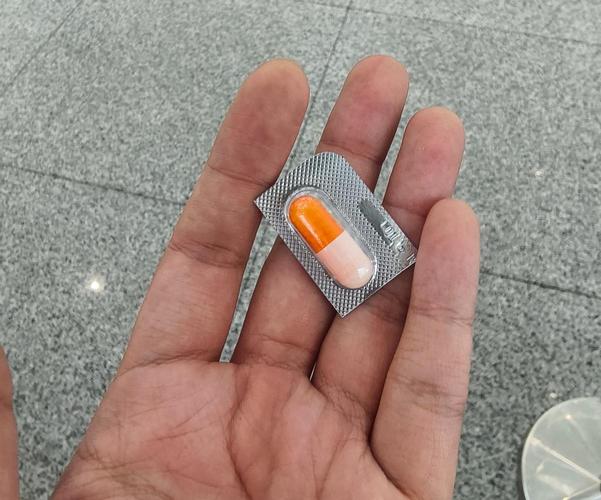 深圳机场2元买到一粒布洛芬引热议
