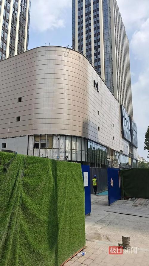 胖东来施工现场又火了 细节管理再引关注