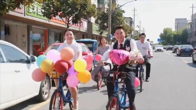 年轻人开始整顿婚礼：极简风潮兴起