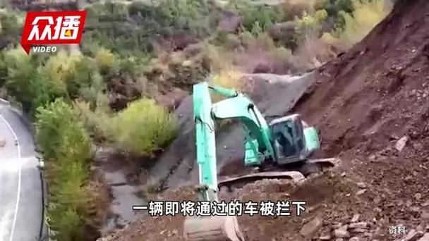 女子听到异响拦车救7人,平凡善举引关注