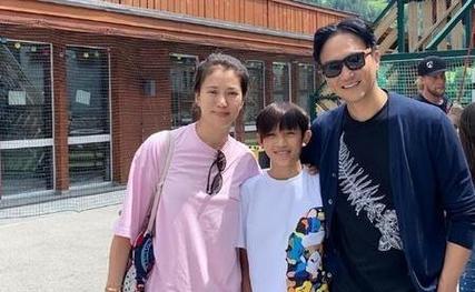 张智霖回应儿子休学传闻:是Gap Year非退学